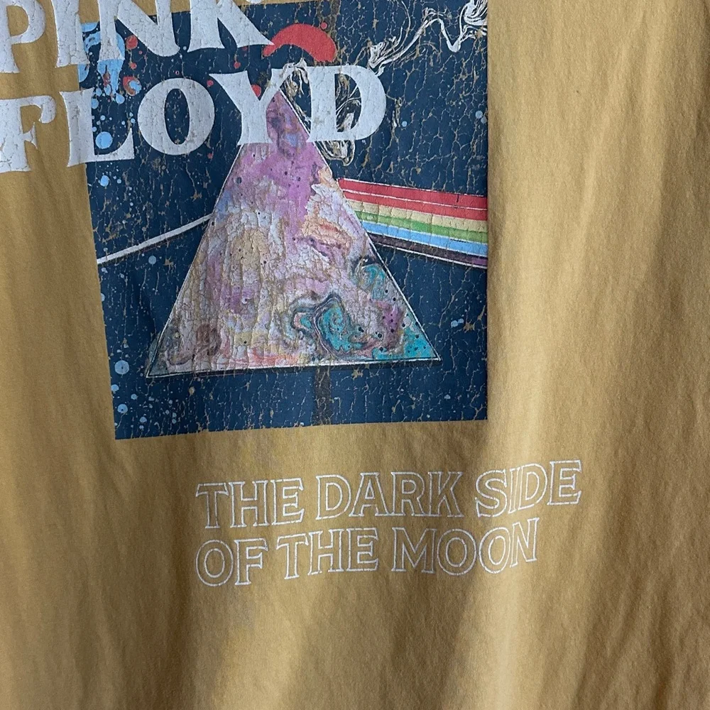 Pink Floyd Mustard Yellow Tee - Picture 4 of 4